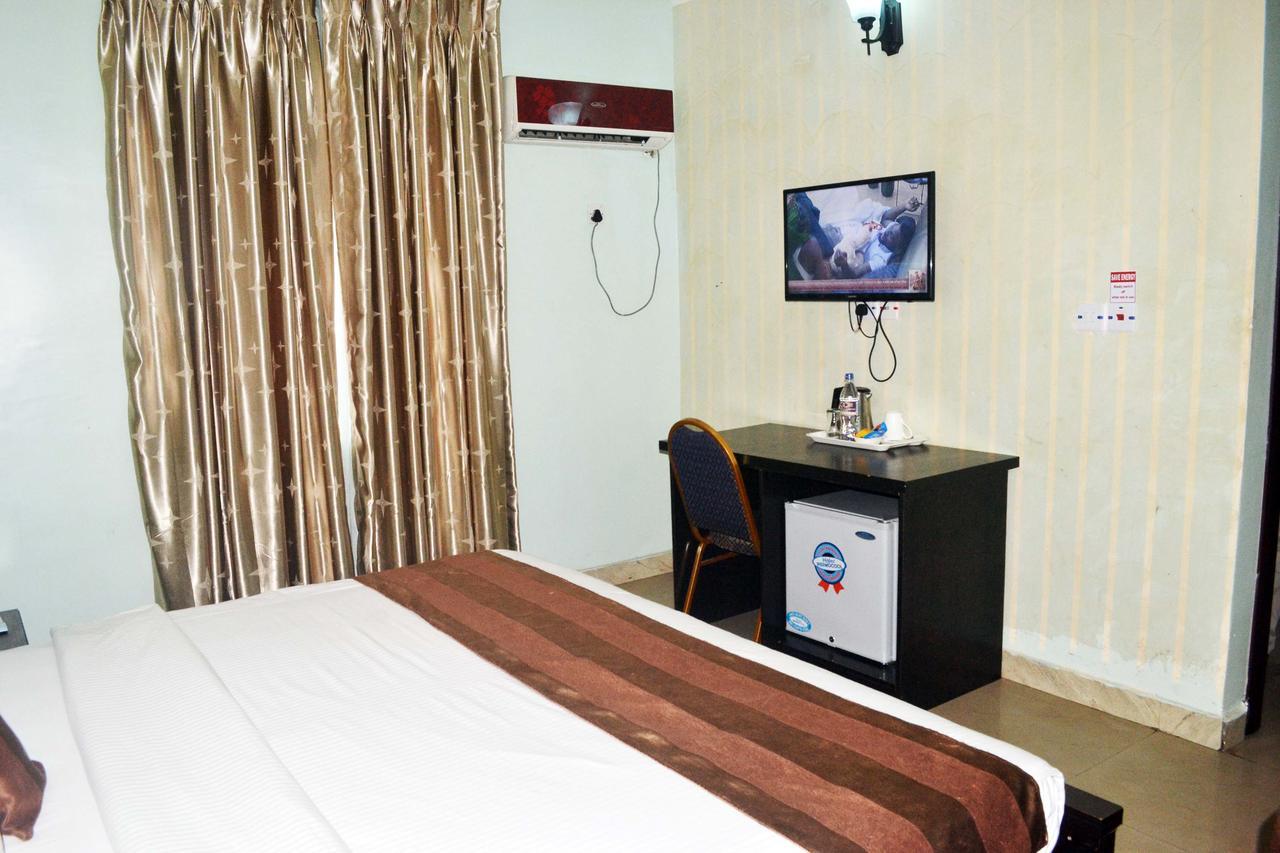 Grand Capital Hotel Akure Exterior photo
